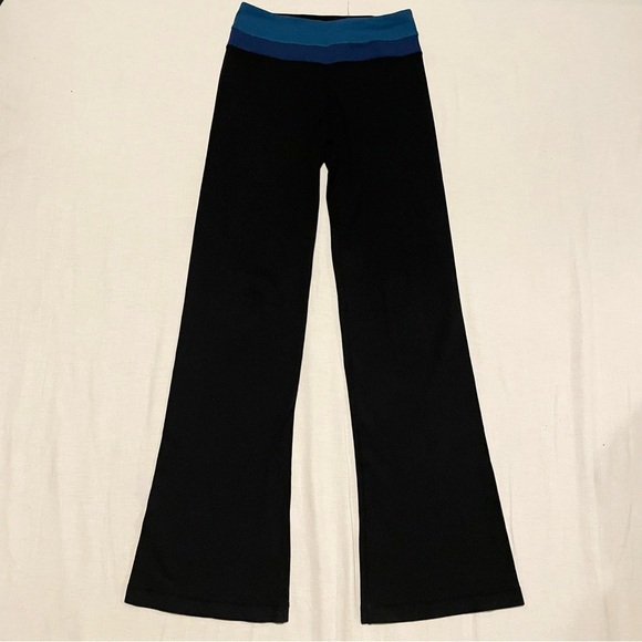 Lululemon Black and Blue Yoga Pants Flared Missing Size - Picture 1 of 16
